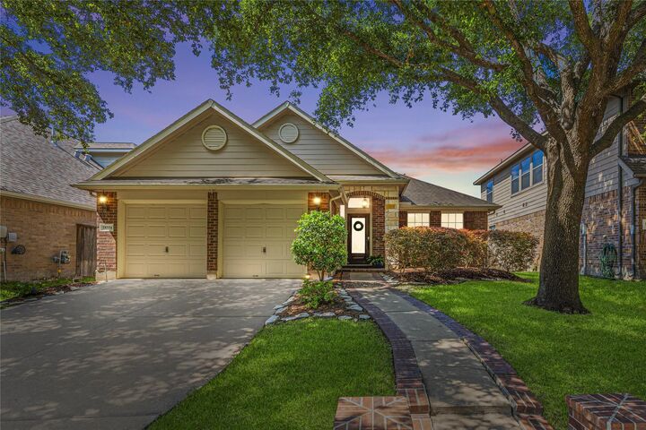 Property Photo: 18334 N Elizabeth Shore Loop TX 77433