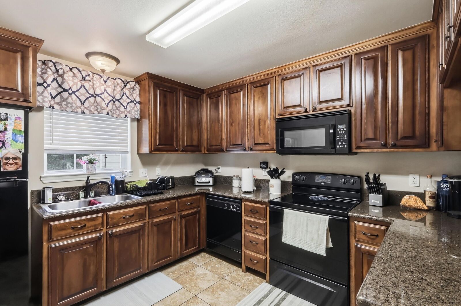 Property Photo:  401 Crosby  TX 75771 