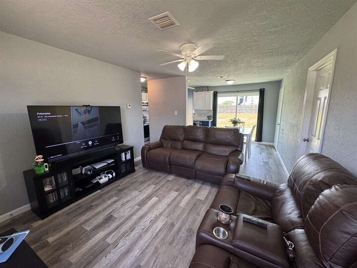 Property Photo:  124 SW 45th St  OK 73505 