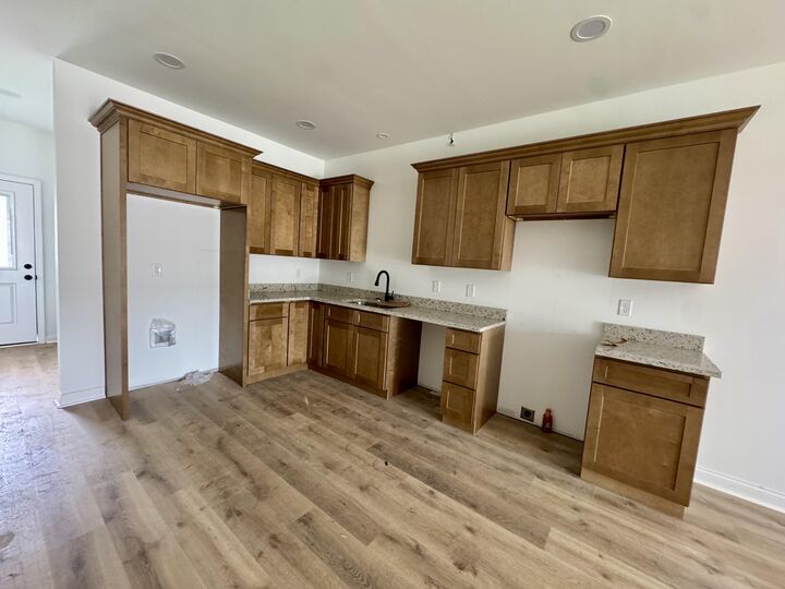Property Photo: 836 Ridgewood Drive 5 KY 40403