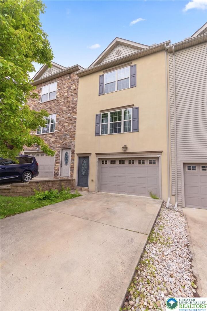 Property Photo:  1213 Bradford Street  PA 18103 