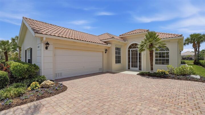 Property Photo:  5614 Octonia Place  FL 34238 