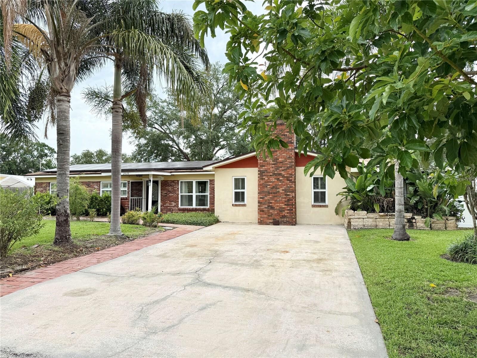 Property Photo:  2523 Krueger Ln  FL 33618 