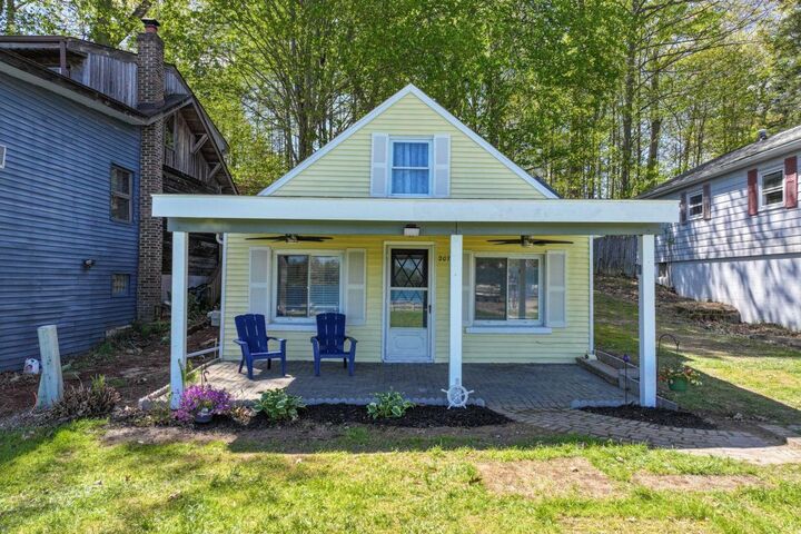 Property Photo:  2074 Gray Park Drive  MI 48446 
