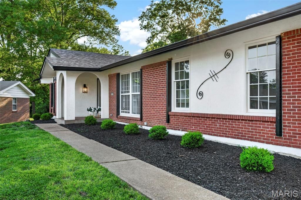 Property Photo:  12947 Ballantine Court  MO 63146 