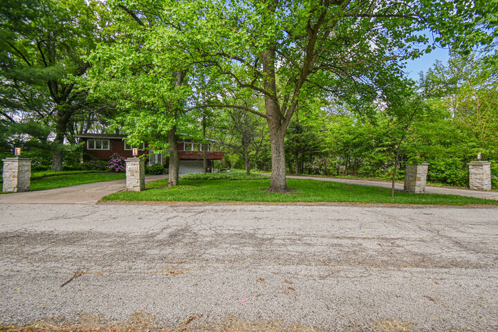 Property Photo: 4112 Sunset Road IL 60443