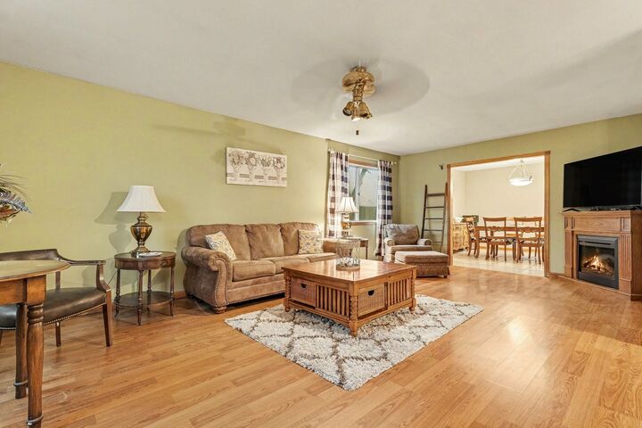 Property Photo: 309 Thistle Drive IL 60490