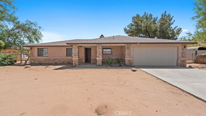 Property Photo:  14071 Quinnault Road  CA 92307 
