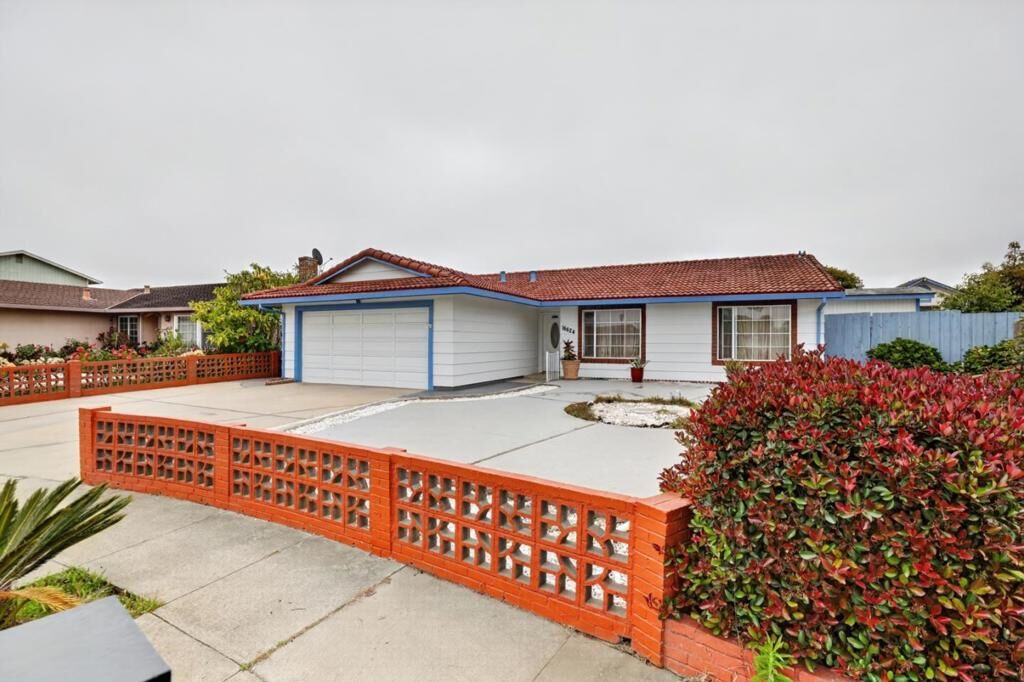 Property Photo:  18624 Eisenhower Street  CA 93906 