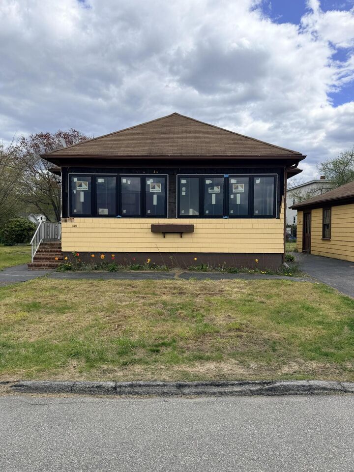 Property Photo:  149 Summer Street  ME 04005 
