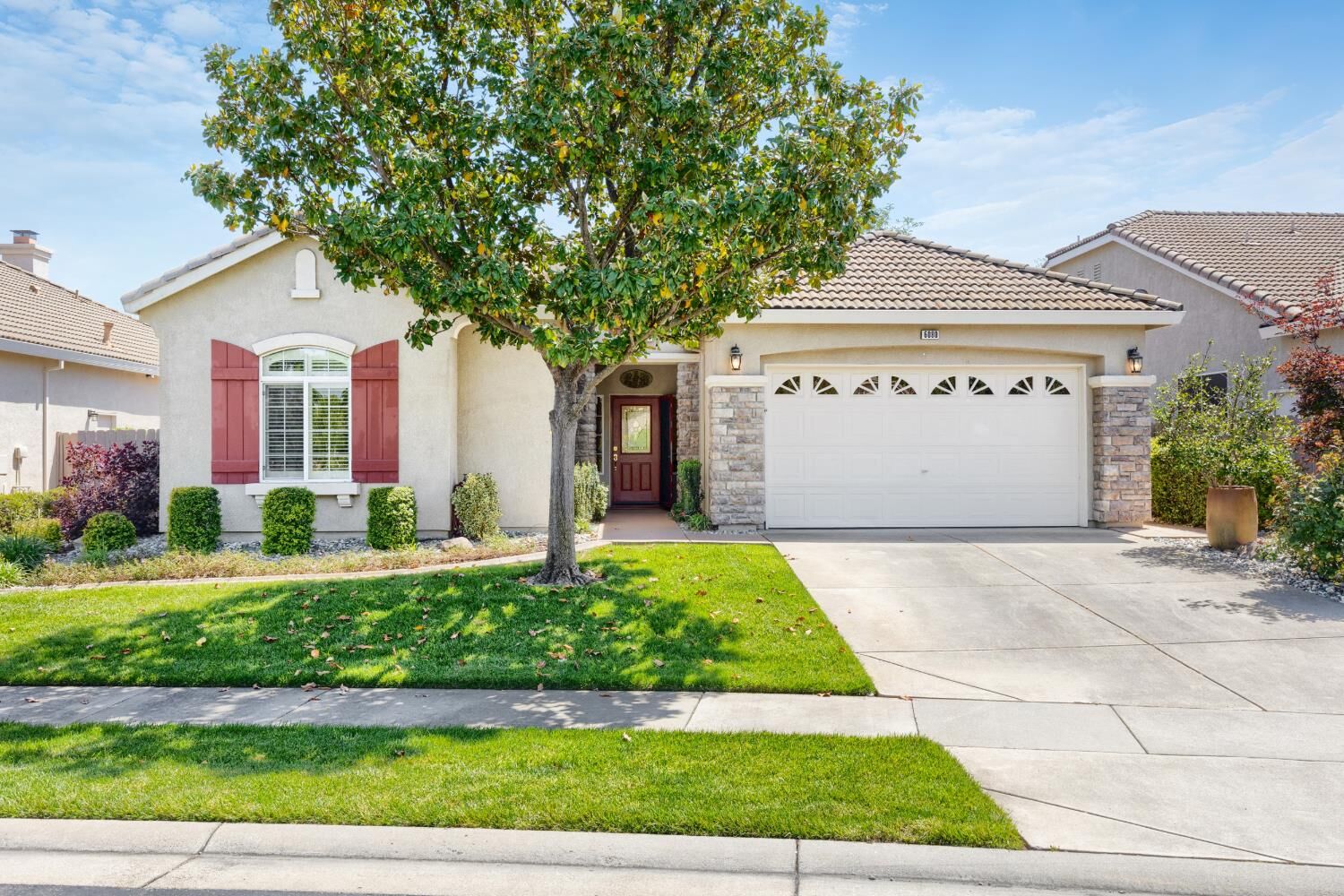 Property Photo:  6080 Creekberry Way  CA 95762 