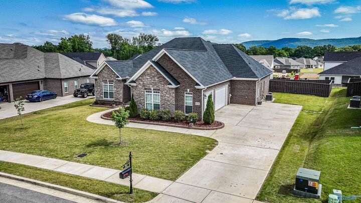 Property Photo:  8230 Nantucket Circle  AL 35763 