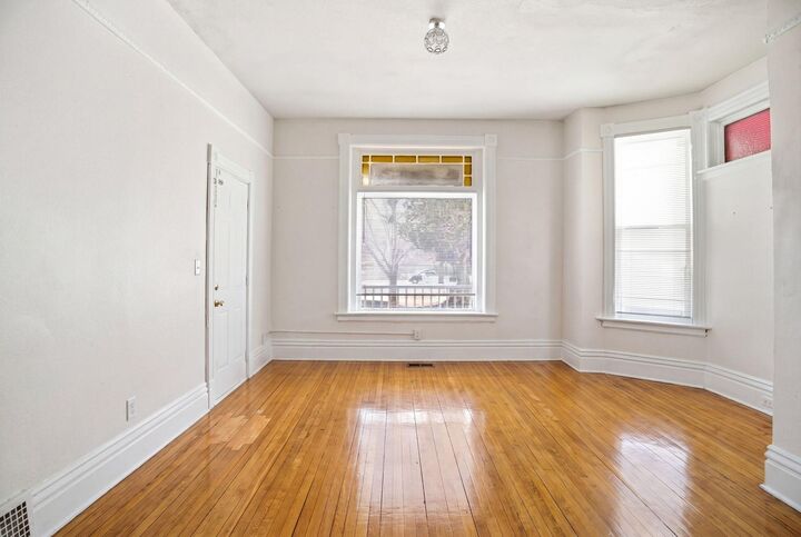 Property Photo:  549 Selby Avenue  MN 55102 