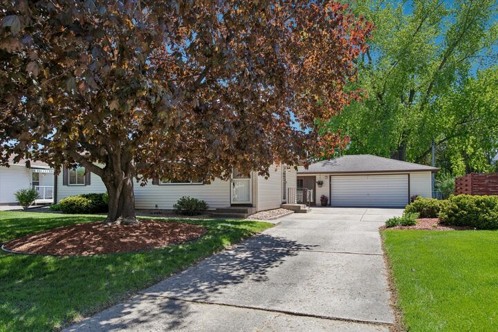 Property Photo:  2018 Jade Lane  MN 55122 