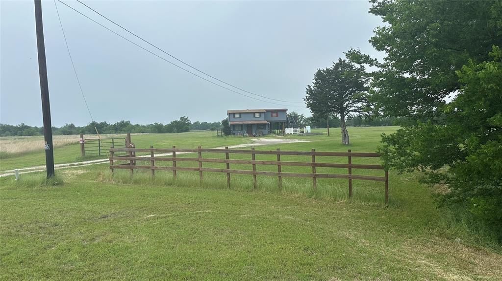 Property Photo: 2642 Hwy 84 W TX 76667
