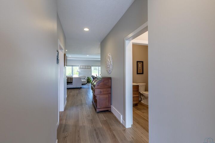 Property Photo:  5208 Lynx Court  IA 51106 