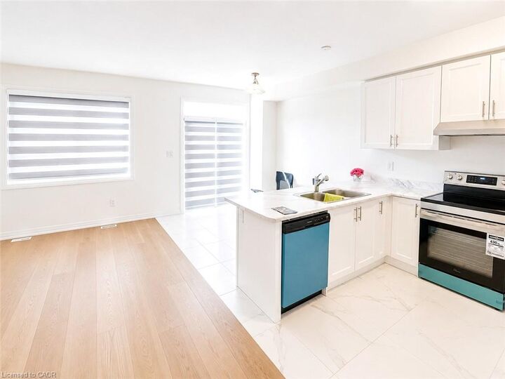 Property Photo:  395 Starlight Avenue  ON N0B 1M0 