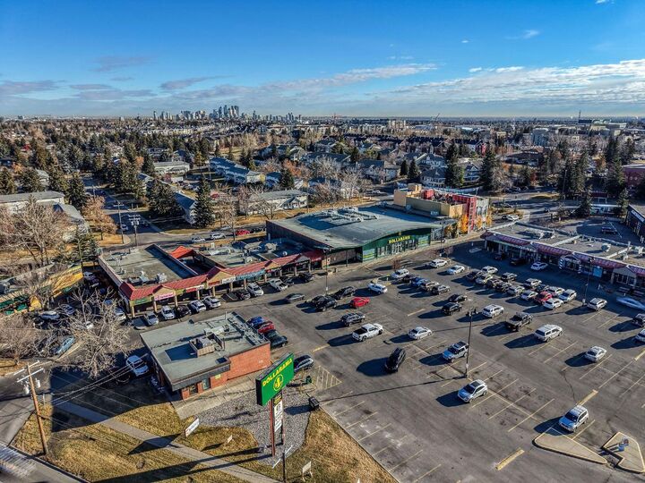 Property Photo:  200 Lincoln Way SW 207  AB T3E 7G7 