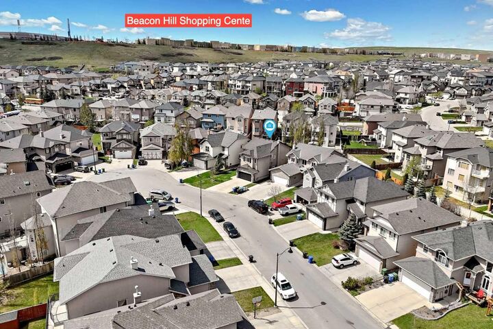 Property Photo: 22 Sherwood Cove NW AB T3R 1R1