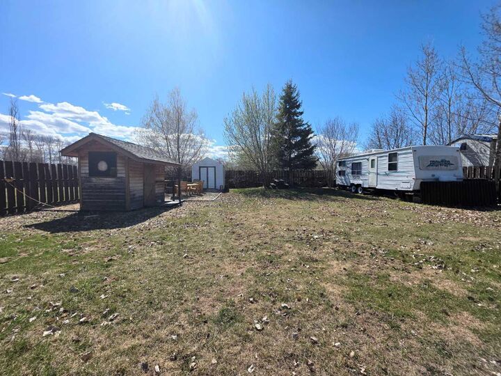 31 10405 Twp Rd 740 — photo 1