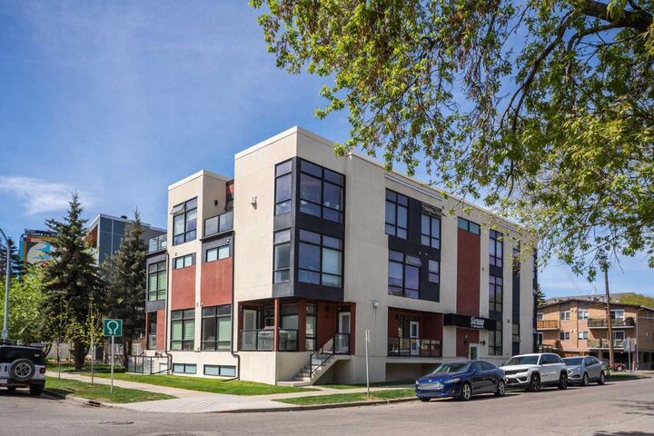 Property Photo:  41 6 Street NE 304  AB T2E 8H7 
