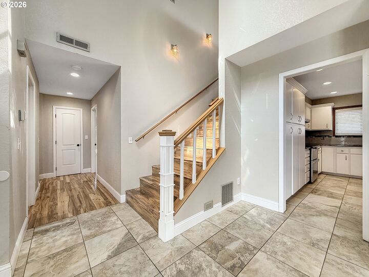 Property Photo:  500 Velopa Ct  OR 97415 