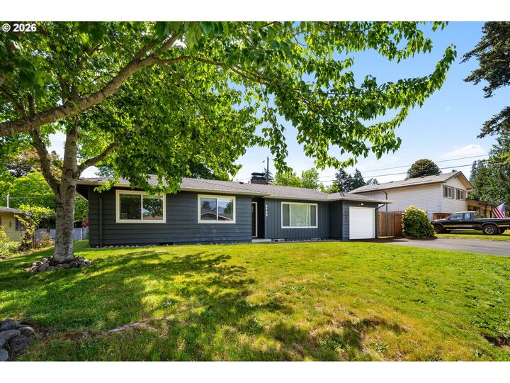 Property Photo:  3720 SE 166th Ave  OR 97236 