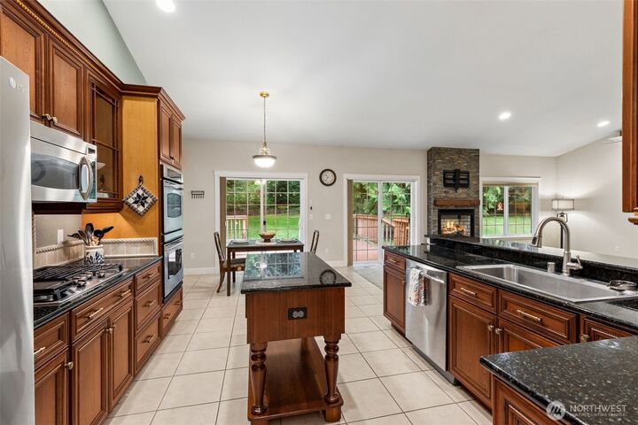 Property Photo:  2530  106th Lane SE  WA 98501 