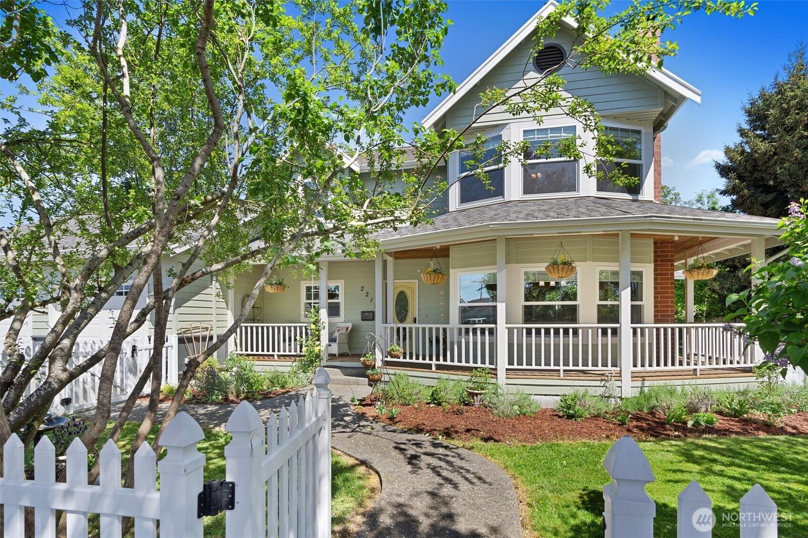 Property Photo:  2219  Kibler Avenue  WA 98022 