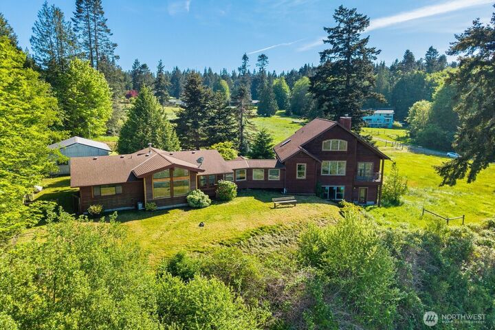 Property Photo: 38104 Hillview Lane NE WA 98340