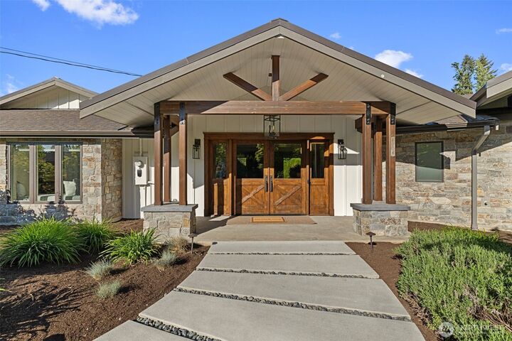 Property Photo: 6006 128th Avenue NE WA 98033