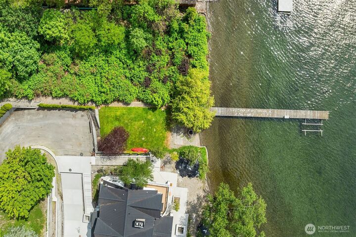 Property Photo:  3223  Evergreen Point Road  WA 98039 