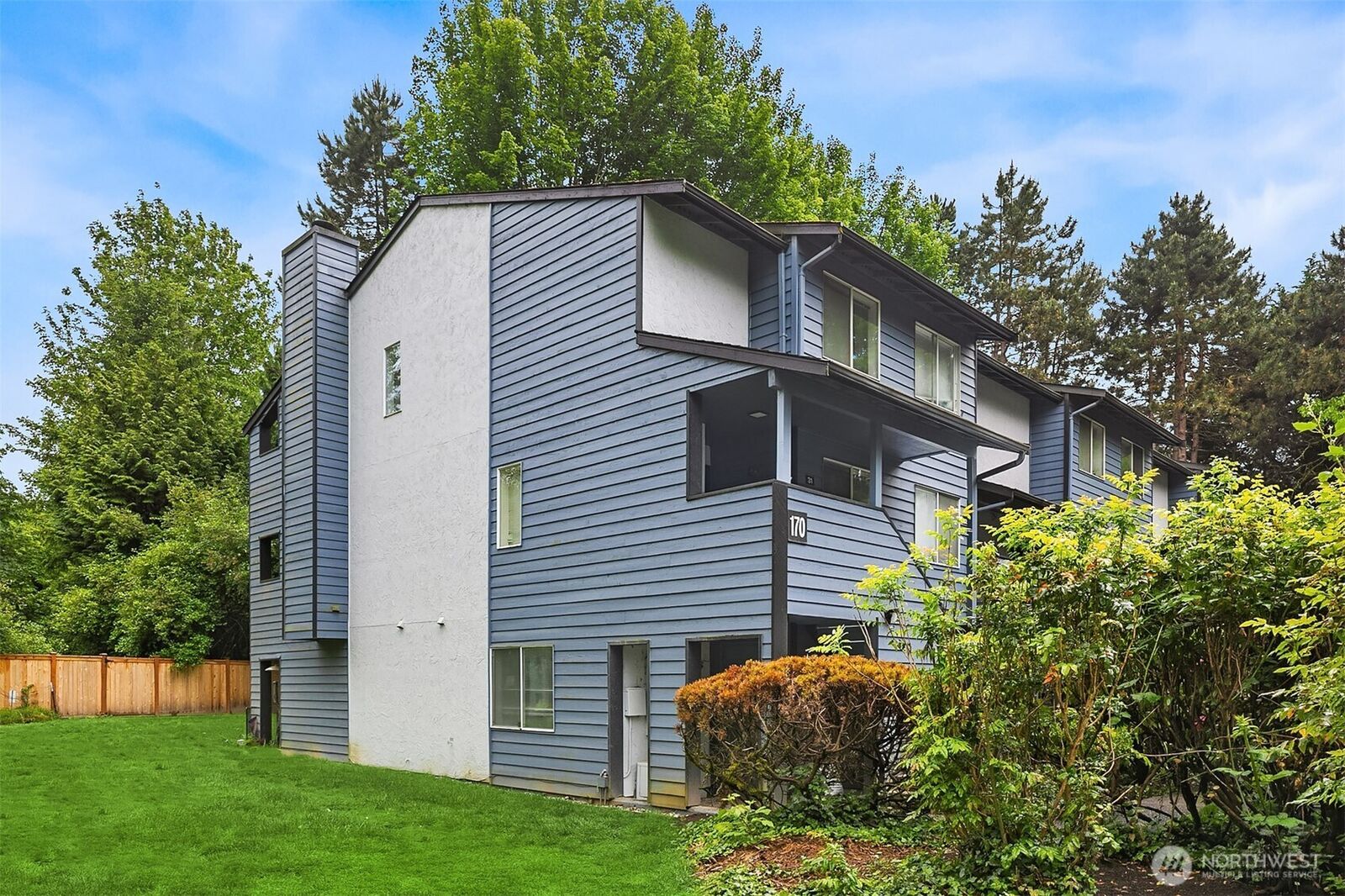 Property Photo:  170  Newport Way NW D31  WA 98027 