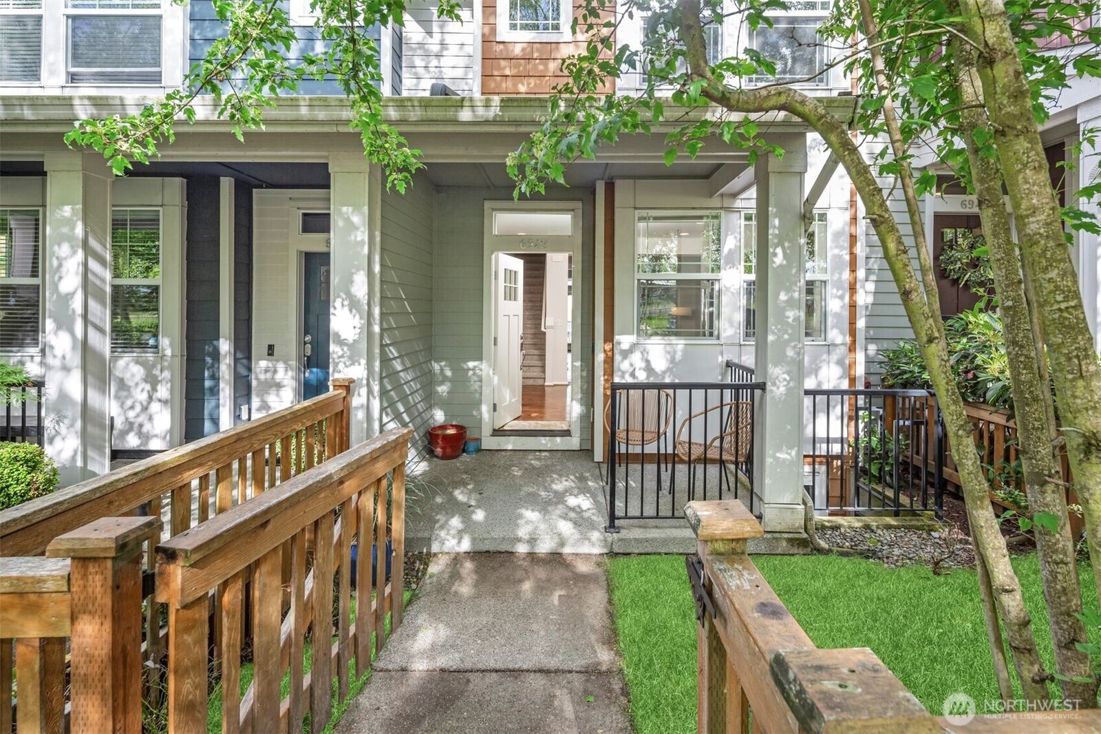Property Photo:  6942  31st Avenue SW  WA 98126 