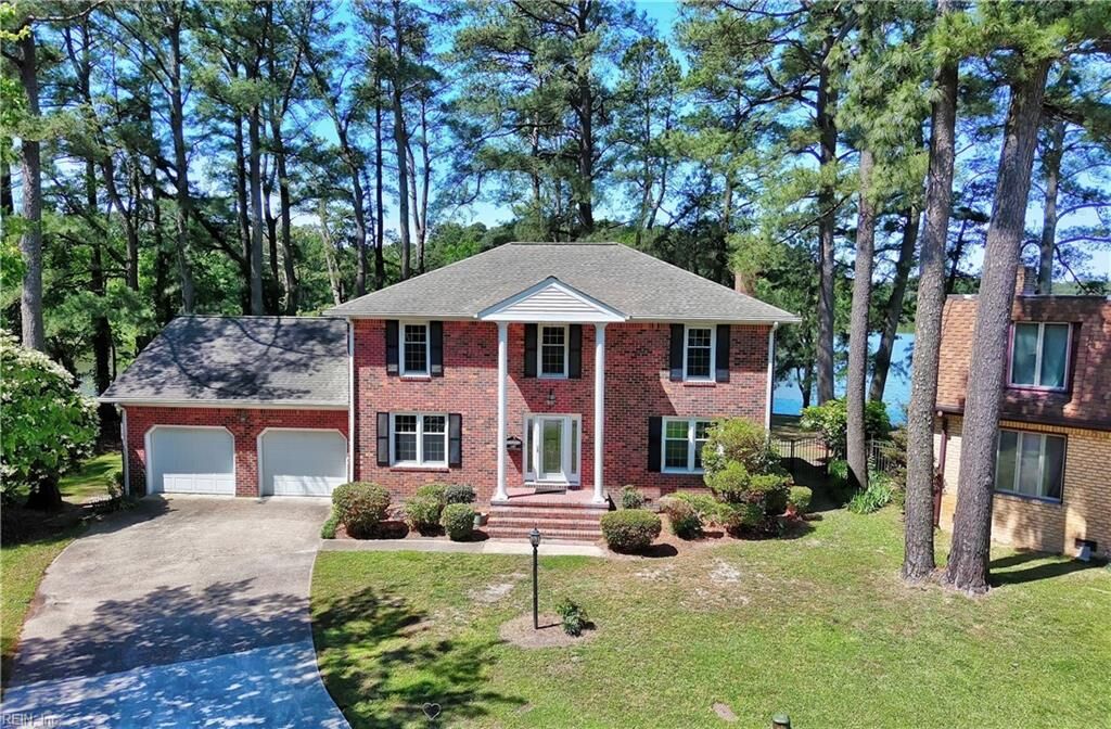 Property Photo:  147 Circle Ct  VA 23503 