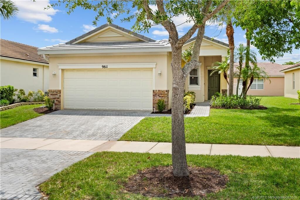 Property Photo:  9811 SW Glenbrook Drive  FL 34987 
