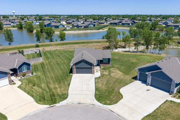 Property Photo:  822 S Cattail Cir  KS 67060 