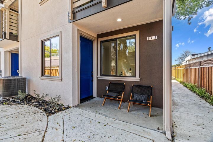 Property Photo:  943 Woodside Road  CA 94061 