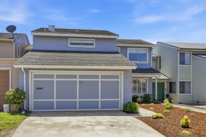 Property Photo:  39 Saint James Court  CA 94015 