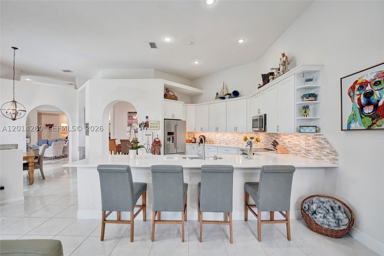 Property Photo: 1640 Island Way FL 33326