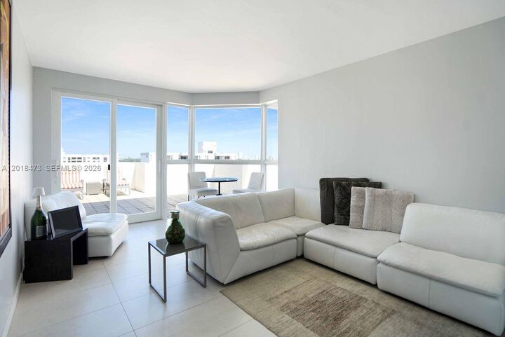 Property Photo:  1621 Bay Rd Ph1  FL 33139 