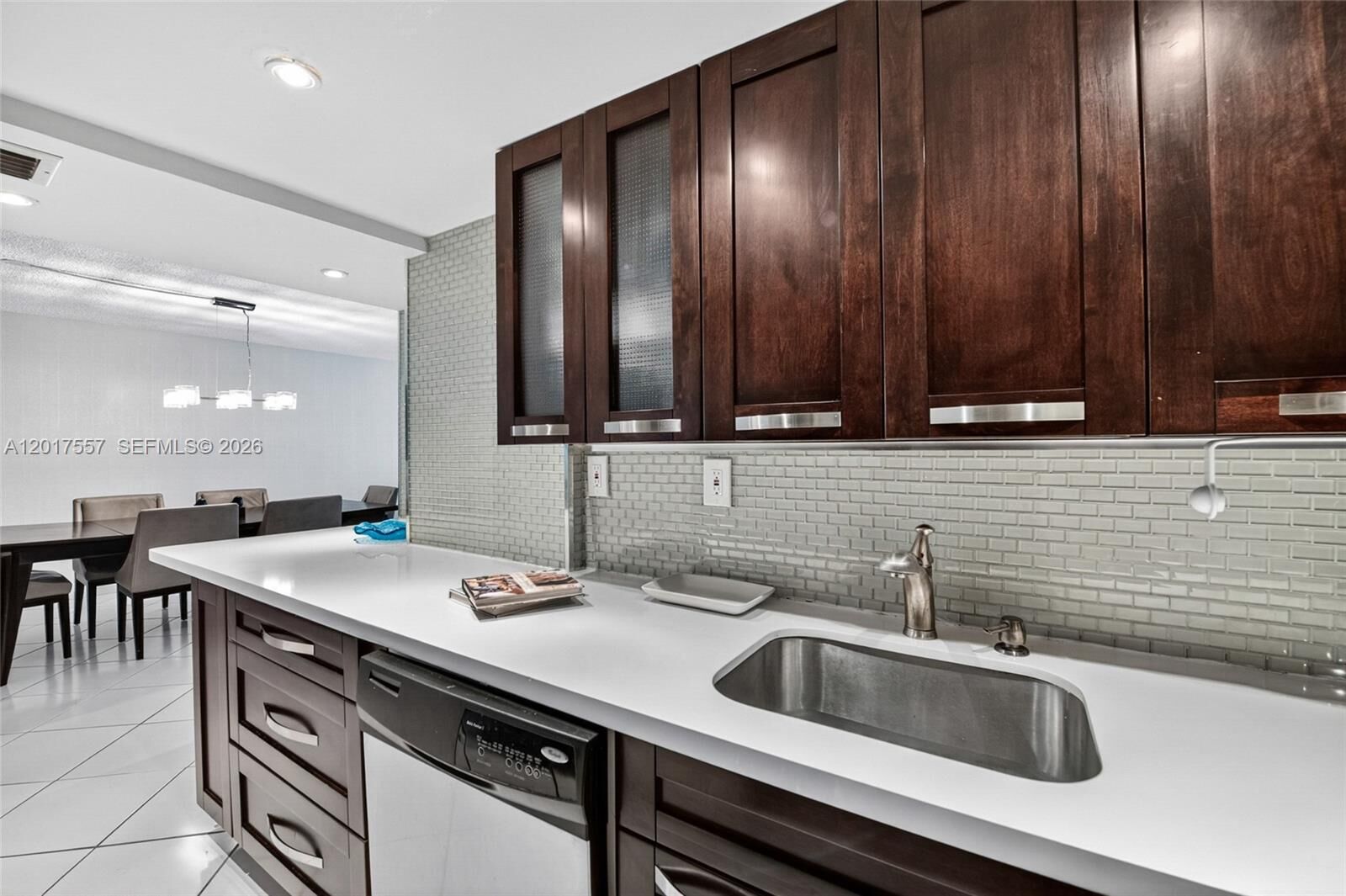 Property Photo:  2401 Collins Ave 1107  FL 33140 