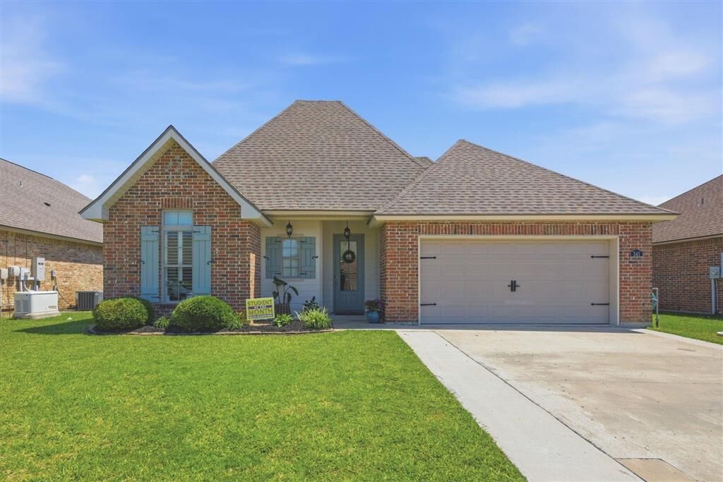 Property Photo:  341 Paisley Parkway  LA 70665-0000 