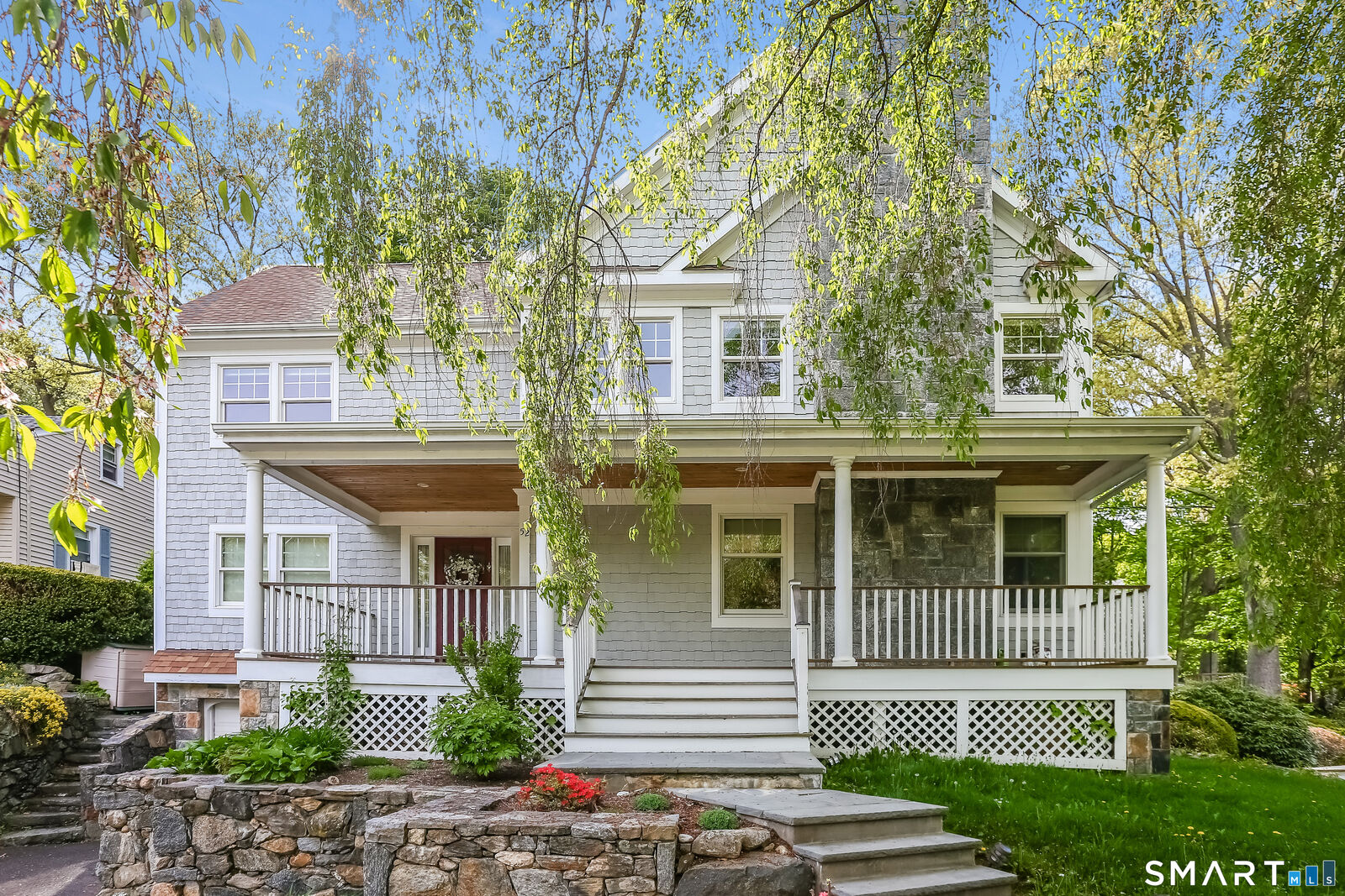 Property Photo:  