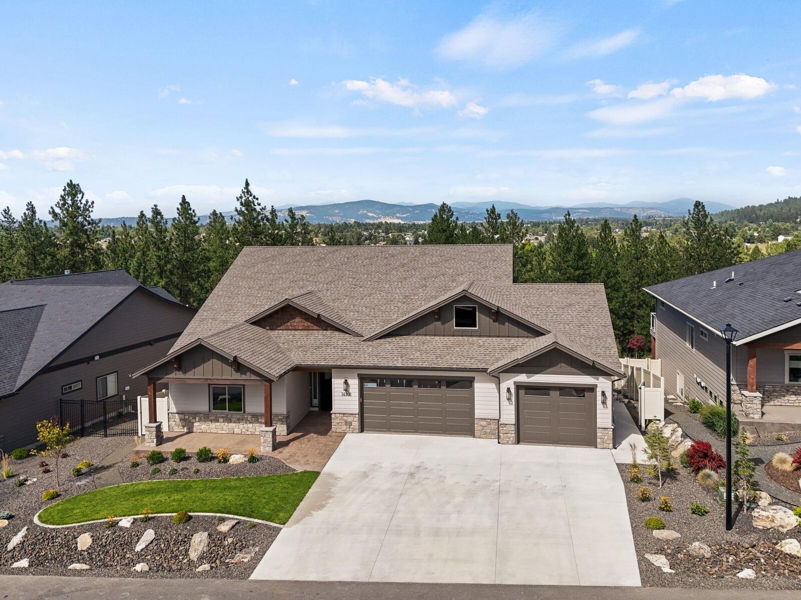 Property Photo:  14303 E 39th Ln  WA 99037 