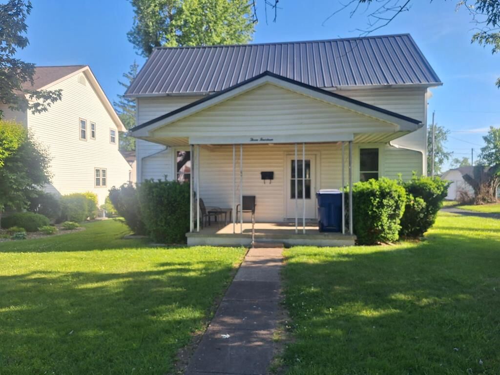 Property Photo: 304 7th St OH 45692