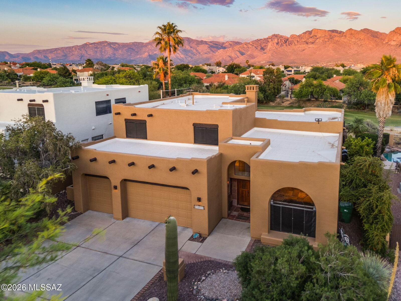 Property Photo: 10770 N La Quinta Drive AZ 85737