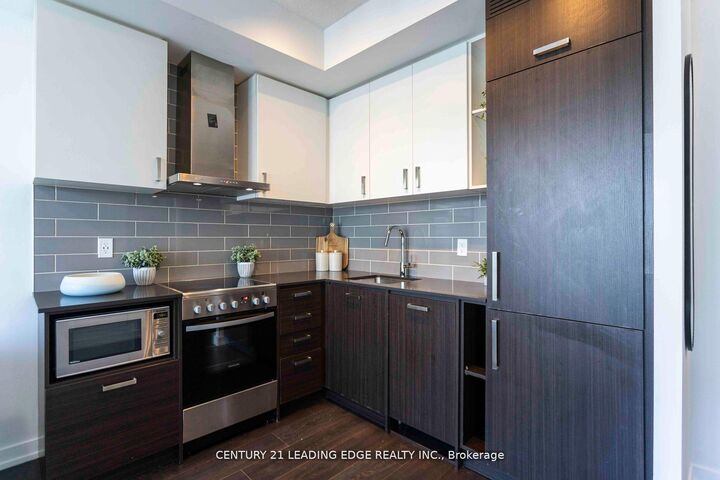 Property Photo:  125 Redpath Avenue 3403  ON M4S 0B5 