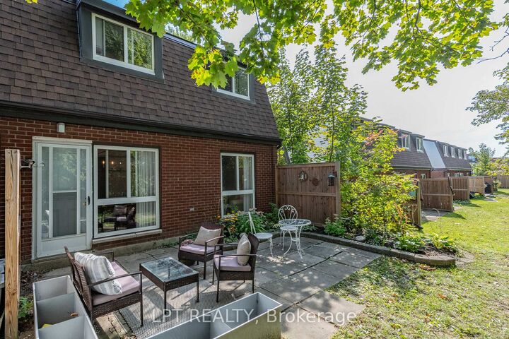 Property Photo: 2080 Ogilvie Road 7J ON K1J 7N8