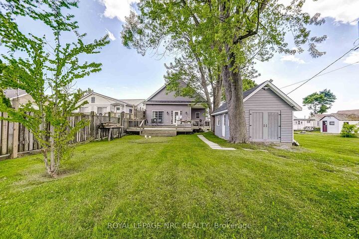 Property Photo: 10849 Lakeshore Road W ON L3K 5V4